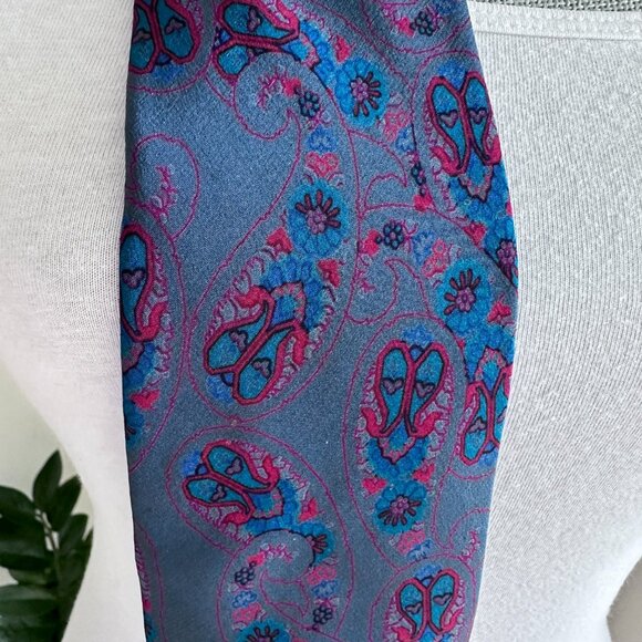 Vintage Holt Renfrew Silk Neck Tie - Picture 4 of 9